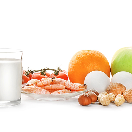 Allergy food concept. Allergic food on white background Articolo21 HeaderMobile 1